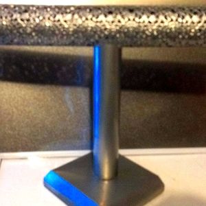 Necklace holder! Made of metal no scratches or dents! Really really good shape